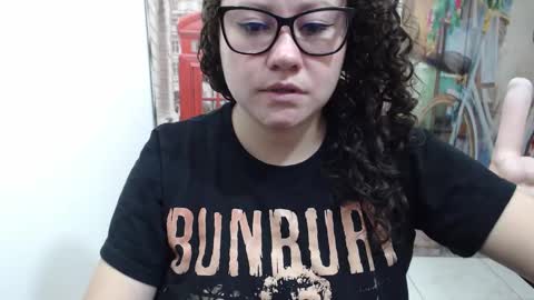 Vannesa online show from 11-10-25, 07:57