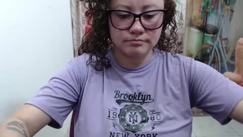 Vannesa online show from 11-21-25, 07:56