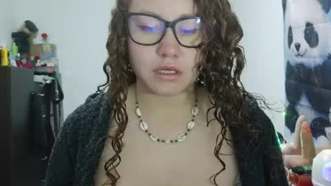 Snapshot of curly_greeneyed chatting on 07-02-26, 01:38 Vannesa online show from 07-02-26, 01:38