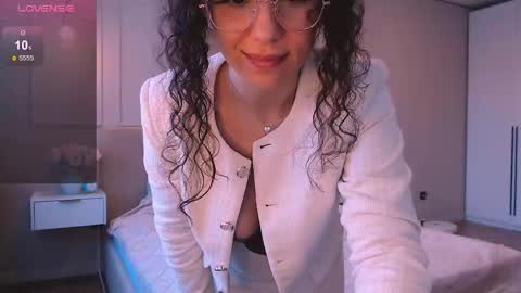 Snapshot of curly_jade_ chatting on 05-16-26, 03:00 curly_jade_ online show from 05-16-26, 03:00
