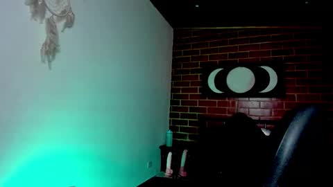 curly_scarlett69 online show from 12-19-25, 02:07