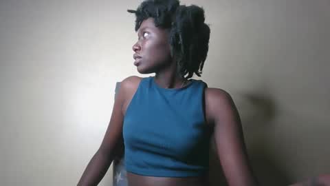 Snapshot of curry_nikita chatting on 04-18-26, 07:07 Nikita online show from 04-18-26, 07:07