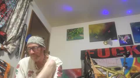 Snapshot of curtisbaldwin805 chatting on 10-25-25, 10:59 Curtisdow420 online show from 10-25-25, 10:59