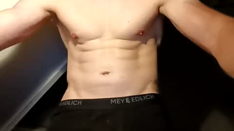 curtisblack251 online show from 08-03-26, 10:57