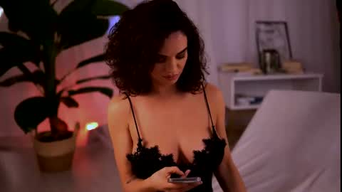 curvedlizzie online show from 07-14-26, 11:21