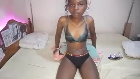 Snapshot of curvybobolishia889476342606 chatting on 03-29-26, 12:10 bobolishia online show from 03-29-26, 12:10