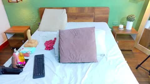 Danna online show from 02-18-25, 08:25