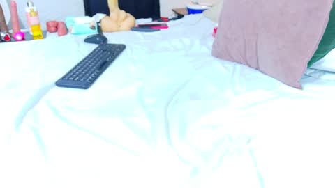 Danna online show from 02-20-25, 03:45