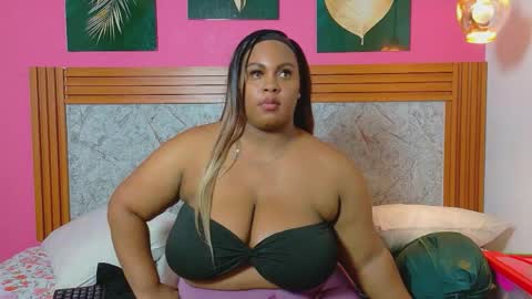 Snapshot of curvyhomebebe chatting on 06-03-26, 02:58 curvyhomebebe online show from 06-03-26, 02:58
