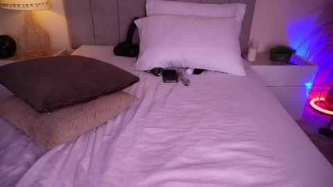 Samantha online show from 02-27-25, 08:20