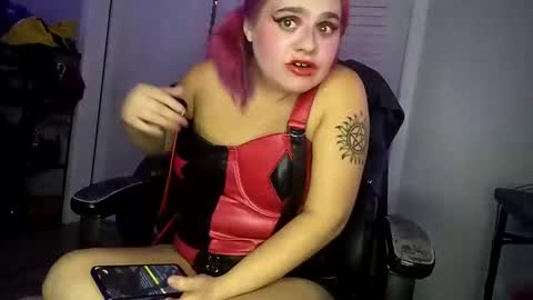 Lucifina ganja kittens online show from 12-04-24, 05:49