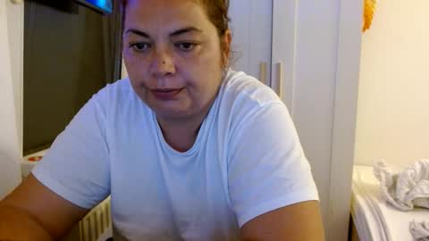 Snapshot of curvymomylore chatting on 06-02-26, 09:28 Lore online show from 06-02-26, 09:28