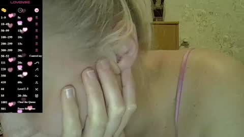 Curvy online show from 07-17-26, 11:53