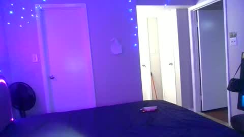 Snapshot of curvyychocolate chatting on 03-08-25, 01:06 curvyychocolate online show from 03-08-25, 01:06