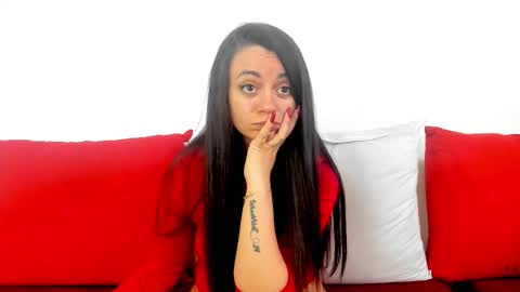 Snapshot of cute_angel95 chatting on 11-18-25, 08:52 cute_angel95 online show from 11-18-25, 08:52