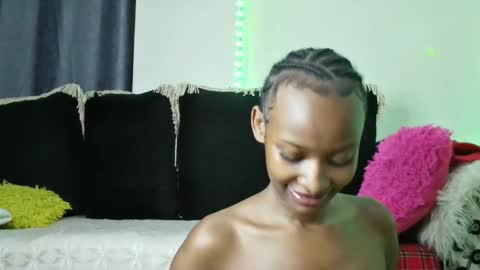 cute annah online show from 12-19-24, 07:07