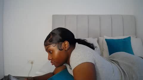 Liya online show from 09-16-25, 12:39