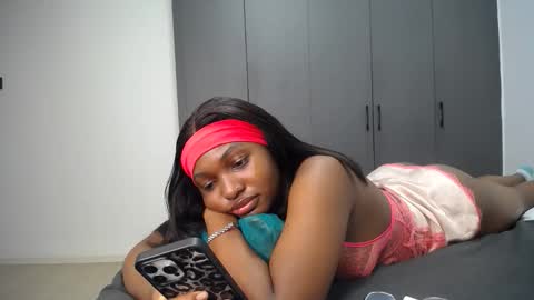 Liya online show from 04-28-26, 05:01