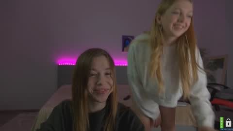 Snapshot of cute_beauty chatting on 12-22-24, 09:09 Amanda online show from 12-22-24, 09:09