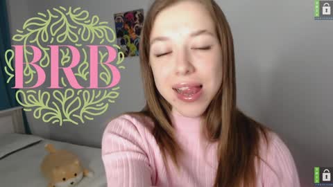 Snapshot of cute_beauty chatting on 01-04-25, 03:18 Amanda online show from 01-04-25, 03:18