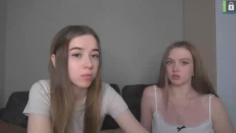 Snapshot of cute_beauty chatting on 03-06-25, 10:58 Amanda online show from 03-06-25, 10:58