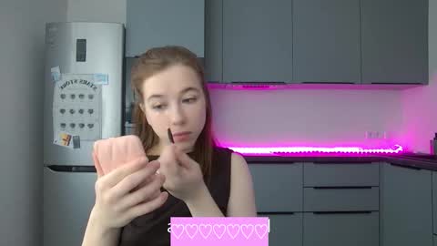 Snapshot of cute_beauty chatting on 11-12-25, 11:21 Amanda online show from 11-12-25, 11:21