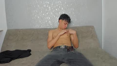 ARTURO-18  MATIAS-18  NIKOLAY-19  HADES-18  GABO-19 online show from 02-25-26, 07:34