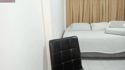 Sara online show from 02-04-25, 02:39