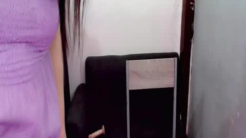 Snapshot of cute_candace chatting on 11-11-25, 11:21 indianadollbaby online show from 11-11-25, 11:21