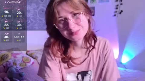 Snapshot of cute_cate404 chatting on 10-09-25, 02:31 Cute Cate404 Kate online show from 10-09-25, 02:31