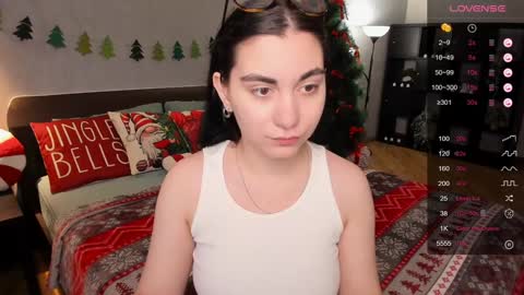 Snapshot of cute_chus chatting on 12-26-24, 06:52 Hanna online show from 12-26-24, 06:52