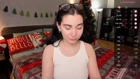 Snapshot of cute_chus chatting on 12-26-24, 09:55 Hanna online show from 12-26-24, 09:55