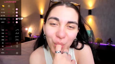 Snapshot of cute_chus chatting on 01-28-25, 05:22 Hanna online show from 01-28-25, 05:22