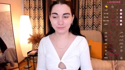 Snapshot of cute_chus chatting on 02-11-25, 07:44 Hanna online show from 02-11-25, 07:44