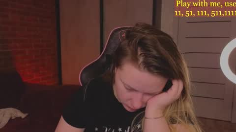 Everyday stream in the same time online show from 03-01-25, 01:32