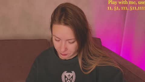 Everyday stream in the same time online show from 10-04-25, 01:25