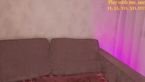 Everyday stream in the same time online show from 10-17-25, 01:53