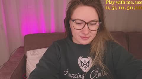 Everyday stream in the same time online show from 02-04-26, 01:33