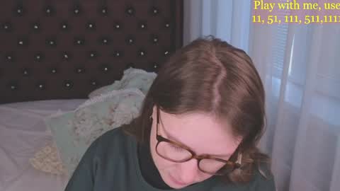 Everyday stream in the same time online show from 04-11-26, 01:32