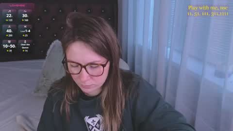 Everyday stream in the same time online show from 04-25-26, 02:03