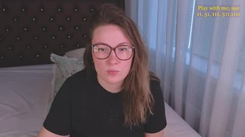 Everyday stream in the same time online show from 04-28-26, 02:27