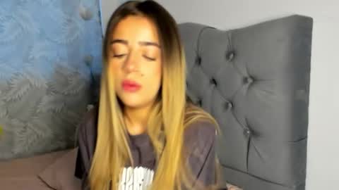 Snapshot of cute_emmma chatting on 02-20-26, 11:22 Emma online show from 02-20-26, 11:22