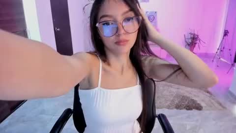 Bella Fox online show from 07-17-26, 02:34