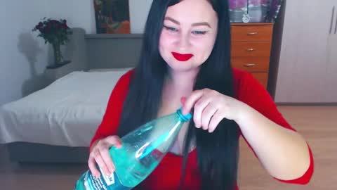 cute_jes online show from 02-19-25, 05:49