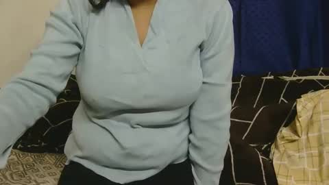 Snapshot of cute_kashmira99 chatting on 01-05-25, 03:13 kashmira online show from 01-05-25, 03:13