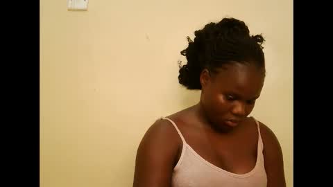 Snapshot of cute_latifah chatting on 01-18-26, 09:13 cute_latifah online show from 01-18-26, 09:13