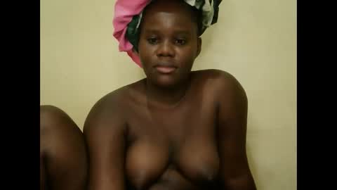 Snapshot of cute_latifah chatting on 02-22-26, 10:30 cute_latifah online show from 02-22-26, 10:30