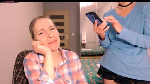 cute_lion_ online show from 01-09-26, 03:59