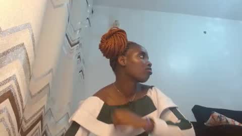 cute_lorna online show from 03-06-26, 01:29