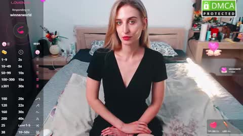 Snapshot of cute_milana chatting on 09-09-25, 08:36 Milana online show from 09-09-25, 08:36